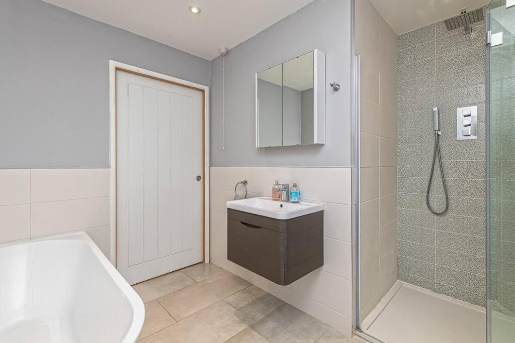Family-Friendly Retreat Between Beach & Mountains Tremadog Luaran gambar